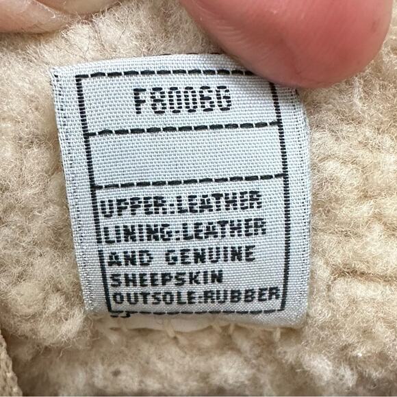 UGG Women's Tan Shearling Tall Lace-Up Boots Size 6 - Picture 9 of 9